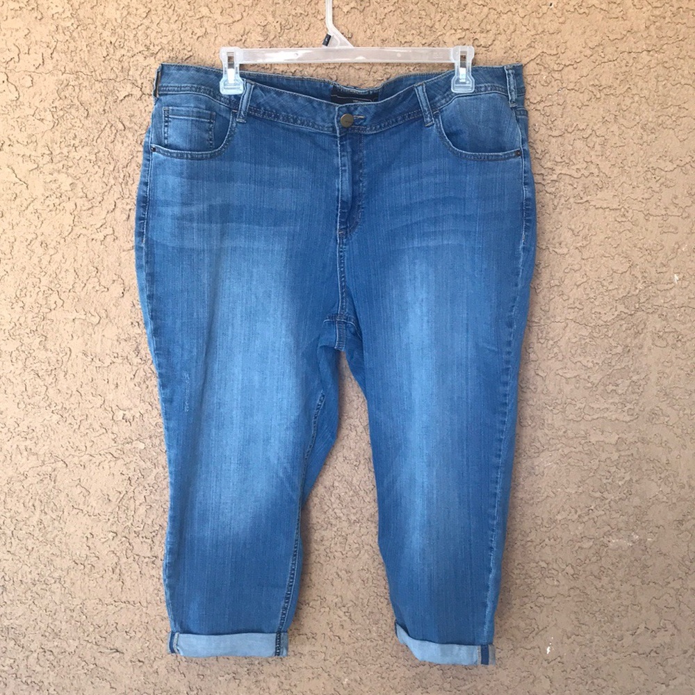 🔴 Lane Bryant Capri Plus-Size Jeans